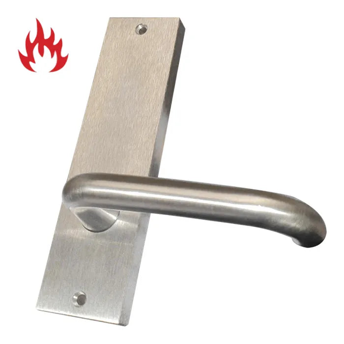 Lockton Internal Plain & Lever Plate Furniture