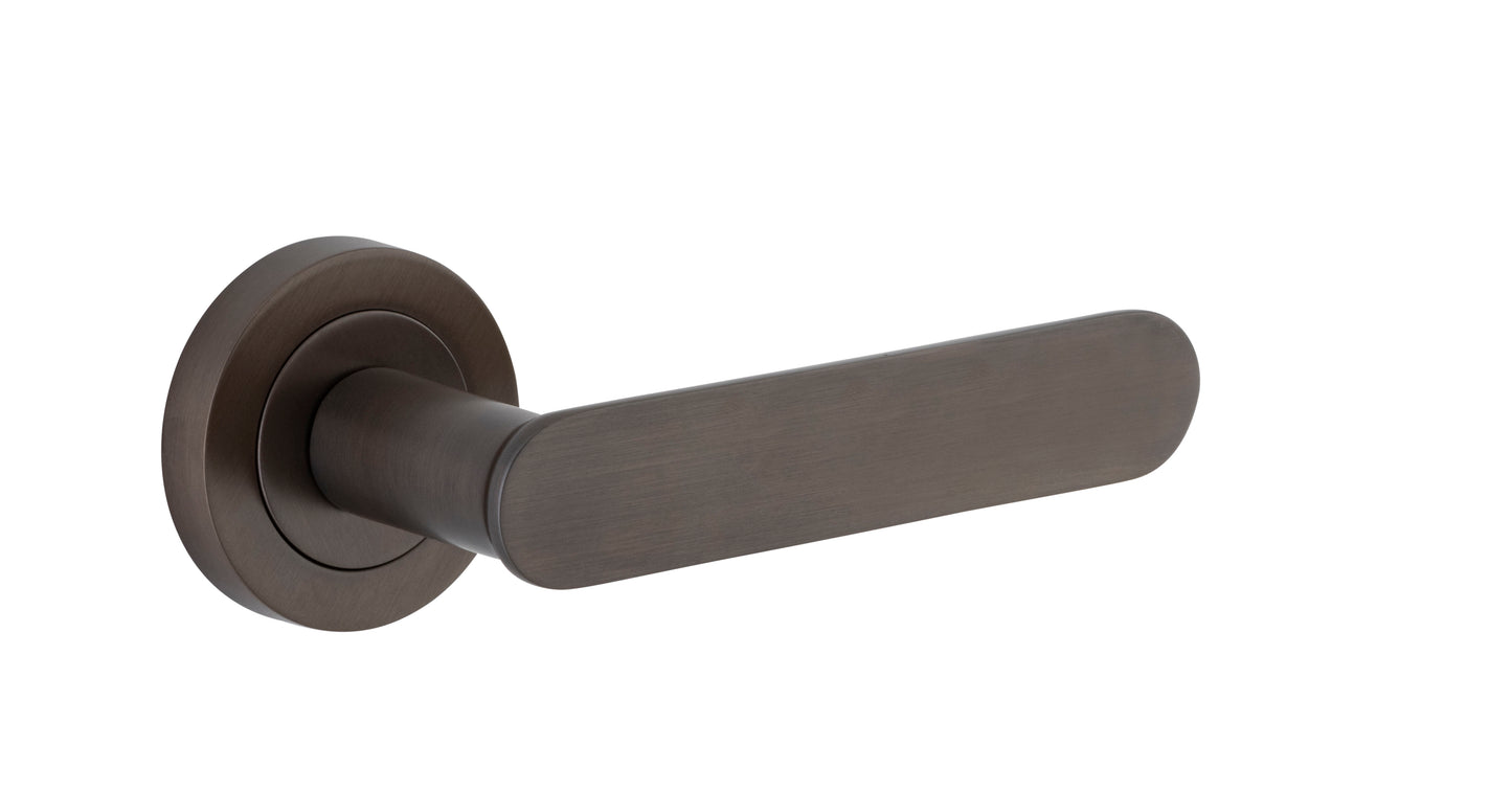 Iver Bronte Round Rose Lever Set