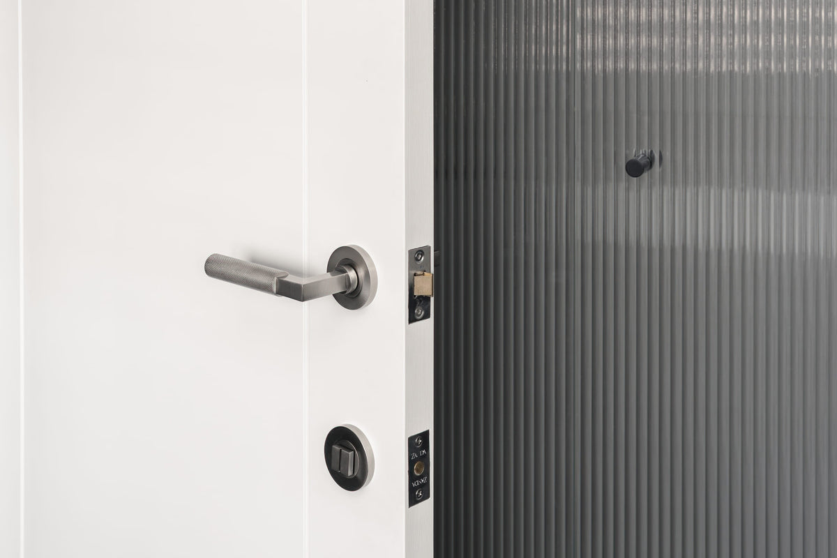 Zanda Zurich Knurled - Brushed Nickel - Privacy (9347.BN)